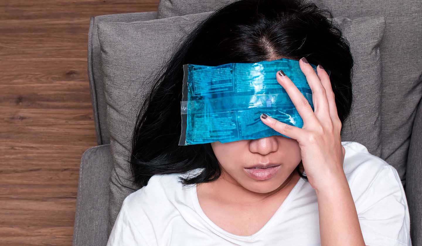 Aplicação de frio com saco de gel próprio